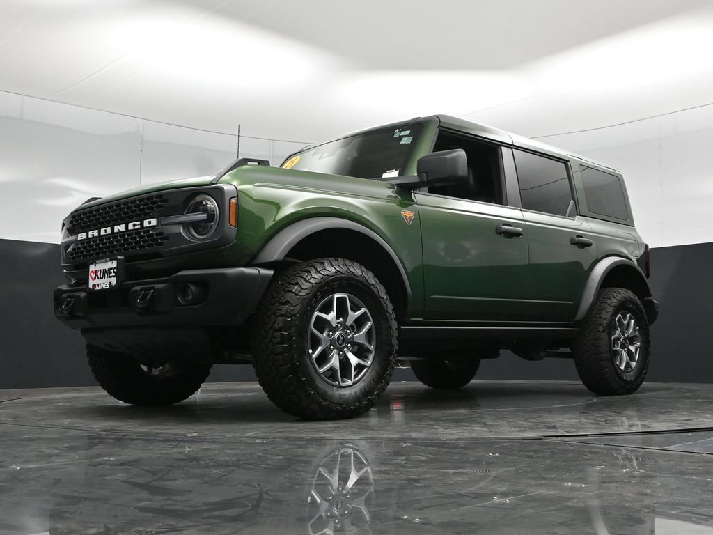 Used 2025 Ford Bronco Badlands AWD/4WD image 59