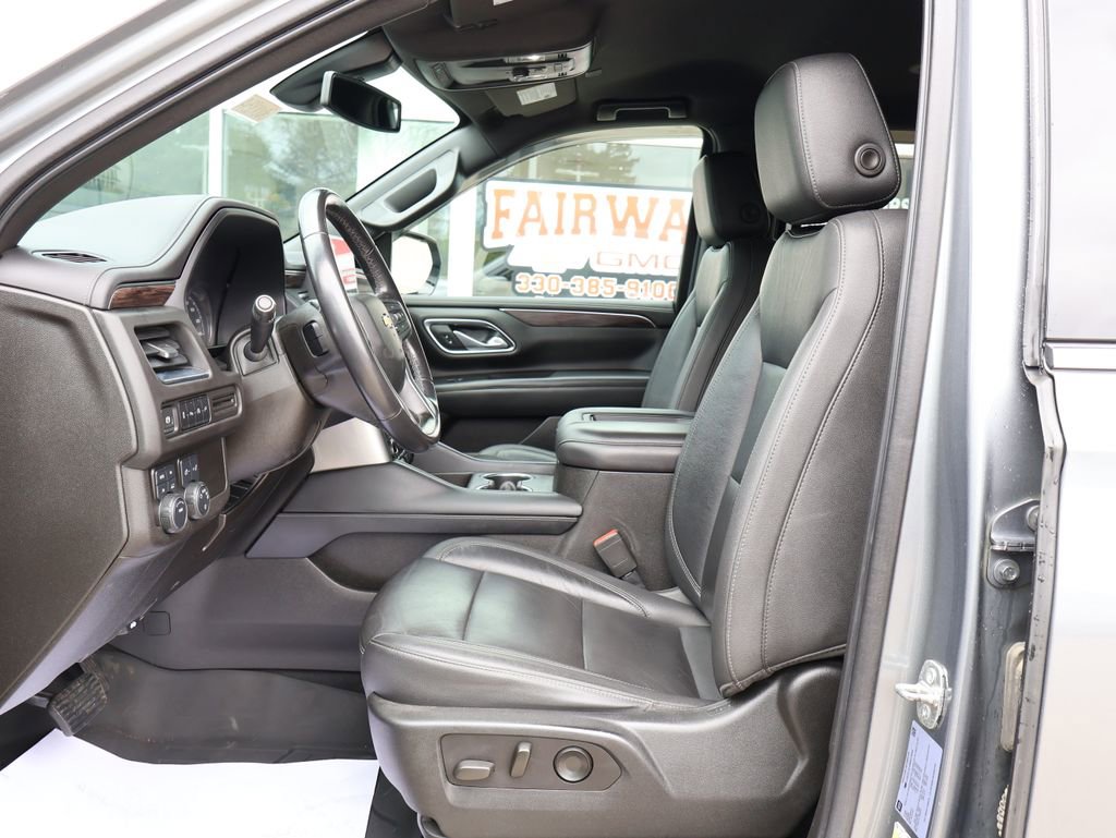 Used 2021 Chevrolet Suburban LT AWD/4WD image 14