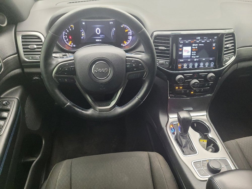 Used 2019 Jeep Grand Cherokee Laredo image 22