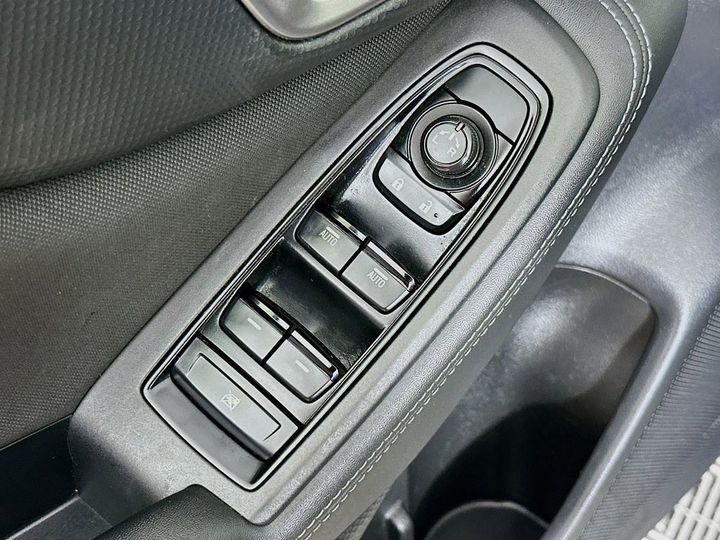 Used 2021 Subaru Forester Premium AWD/4WD image 23