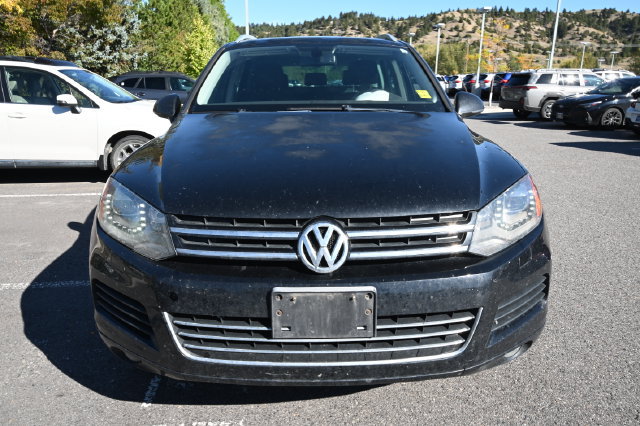 Used 2013 Volkswagen Touareg TDI AWD/4WD image 4