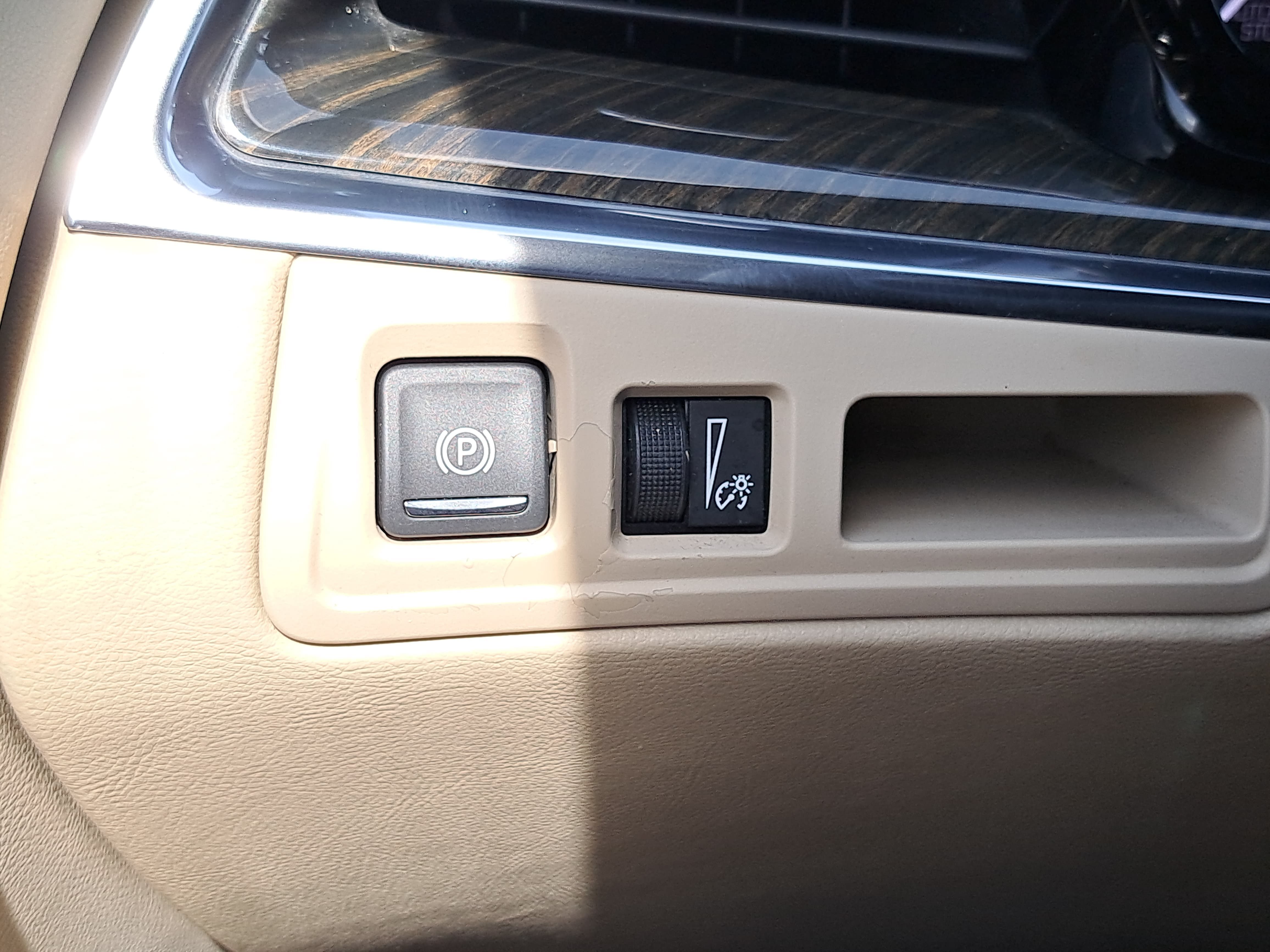 Used 2019 Cadillac XT5 FWD image 27