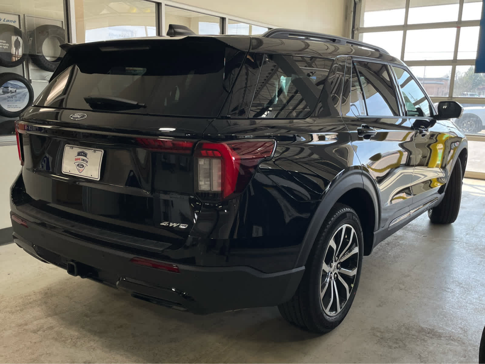 New 2026 Ford Explorer ST-Line AWD/4WD image 6
