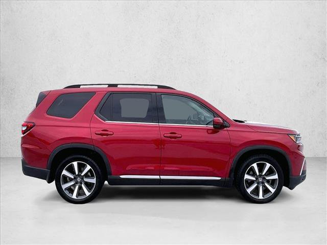 Used 2023 Honda Pilot Touring image 5
