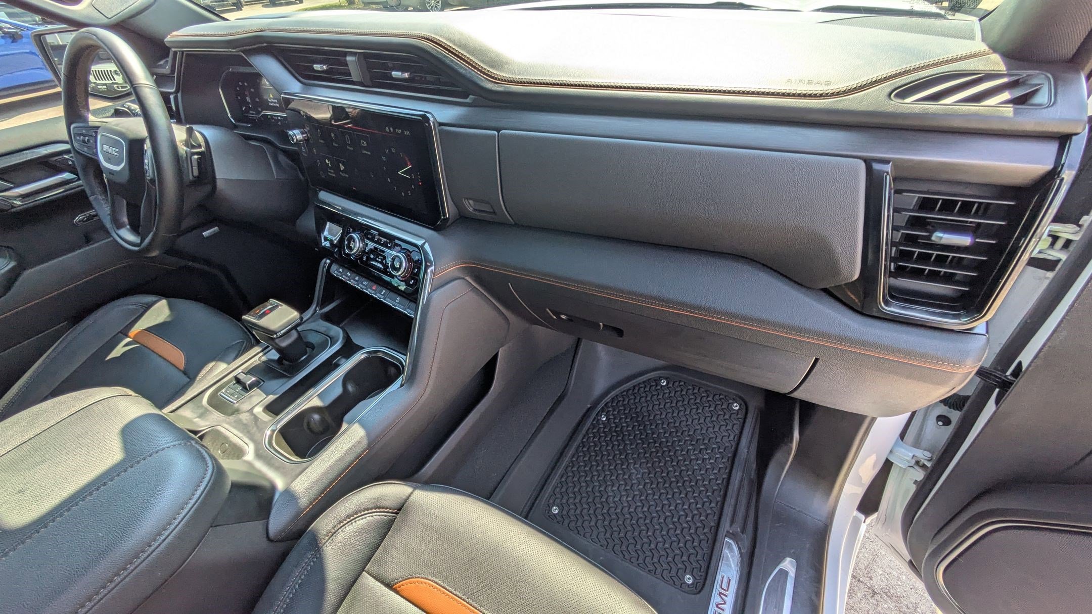 Used 2024 GMC Sierra 1500 AT4 image 35