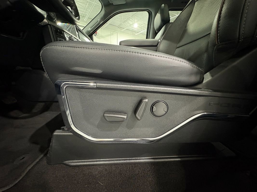 Used 2021 Ford F150 Lariat image 11