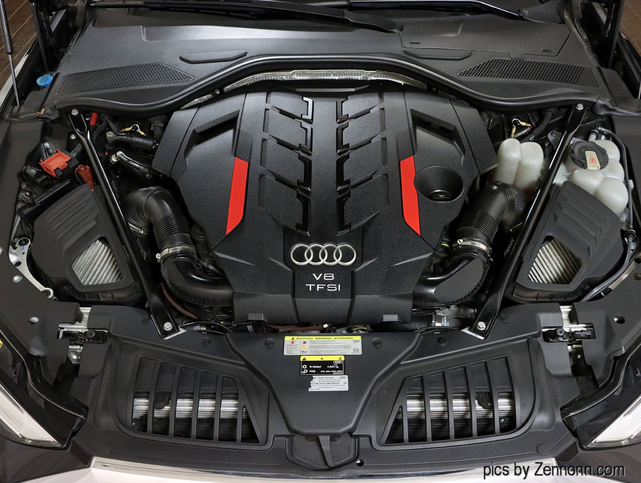 Used 2020 Audi S8 L w/ S8 Executive Package image 39