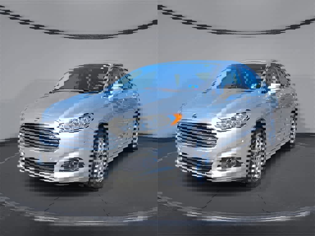 Used 2015 Ford Fusion SE w/ Equipment Group 202A