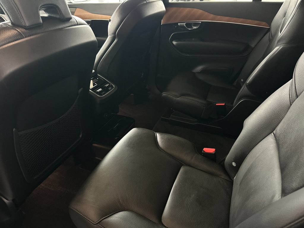 Certified 2023 Volvo XC90 B6 Plus w/ Protection Package Premier AWD/4WD image 11