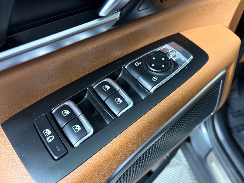 Used 2024 Kia Telluride SX Prestige X-Line AWD/4WD image 12