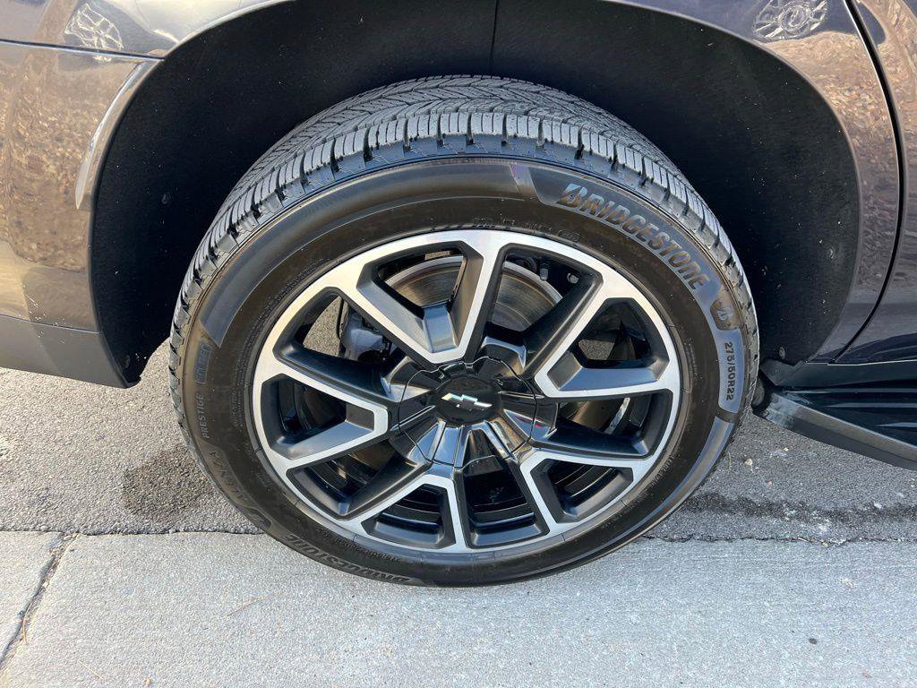 Used 2022 Chevrolet Tahoe RST w/ Luxury Package image 10