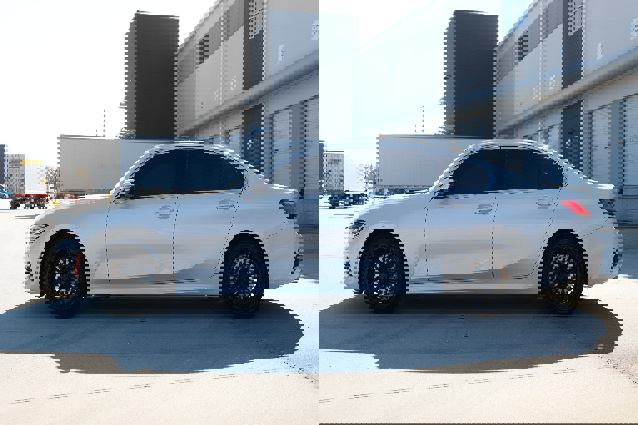 Used 2019 BMW 330i Sedan w/ Premium Package image 8