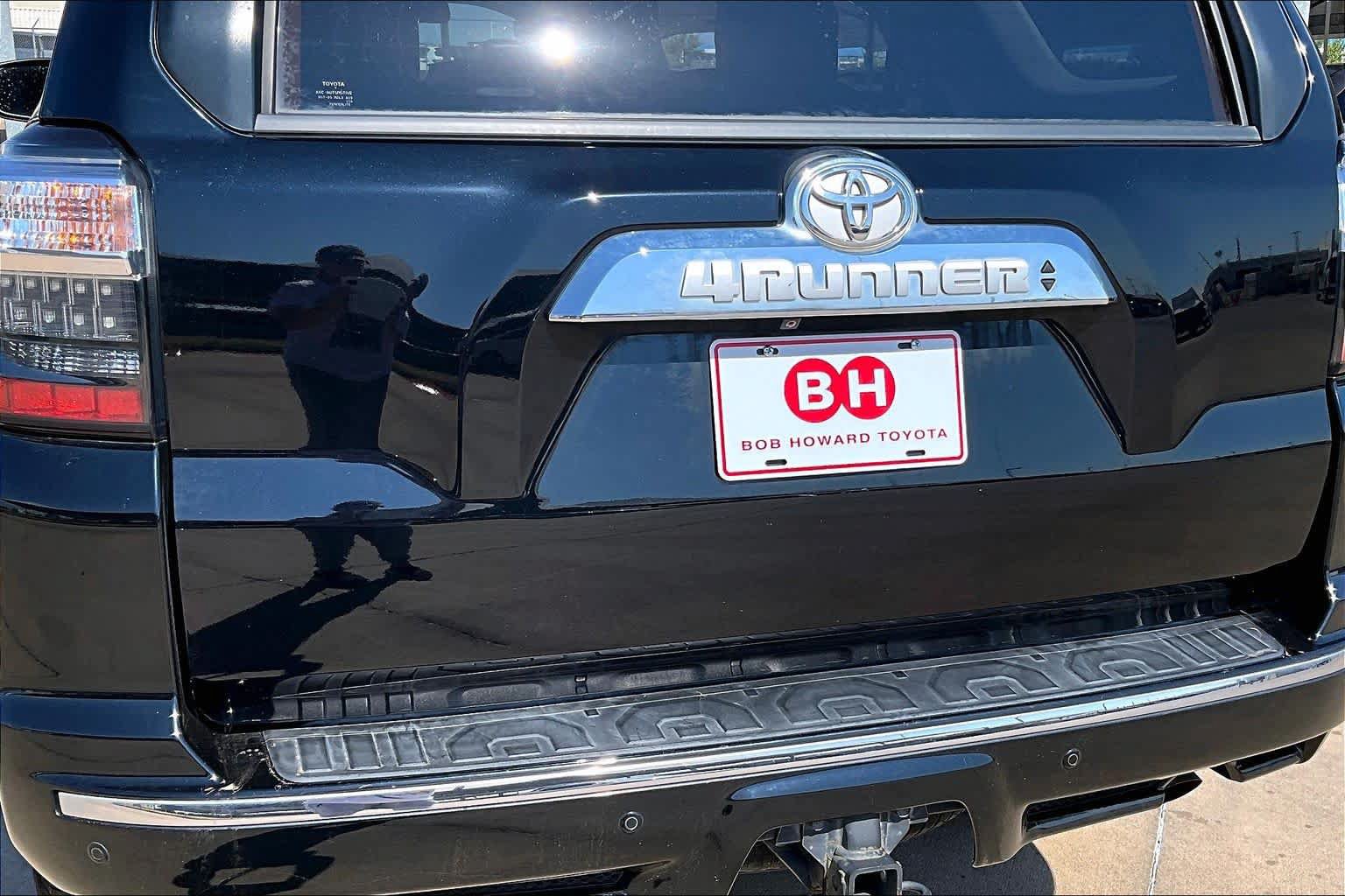 Used 2016 Toyota 4Runner Limited AWD/4WD image 30