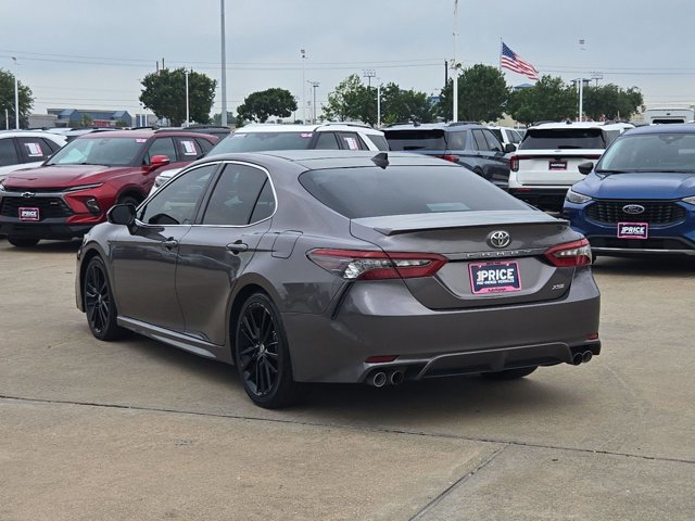 Used 2022 Toyota Camry XSE FWD image 8