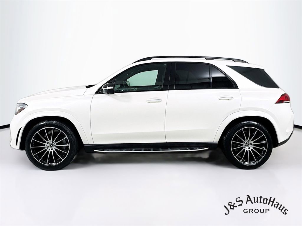 Used 2022 Mercedes-Benz GLE 350 4MATIC w/ AMG Line Exterior image 4