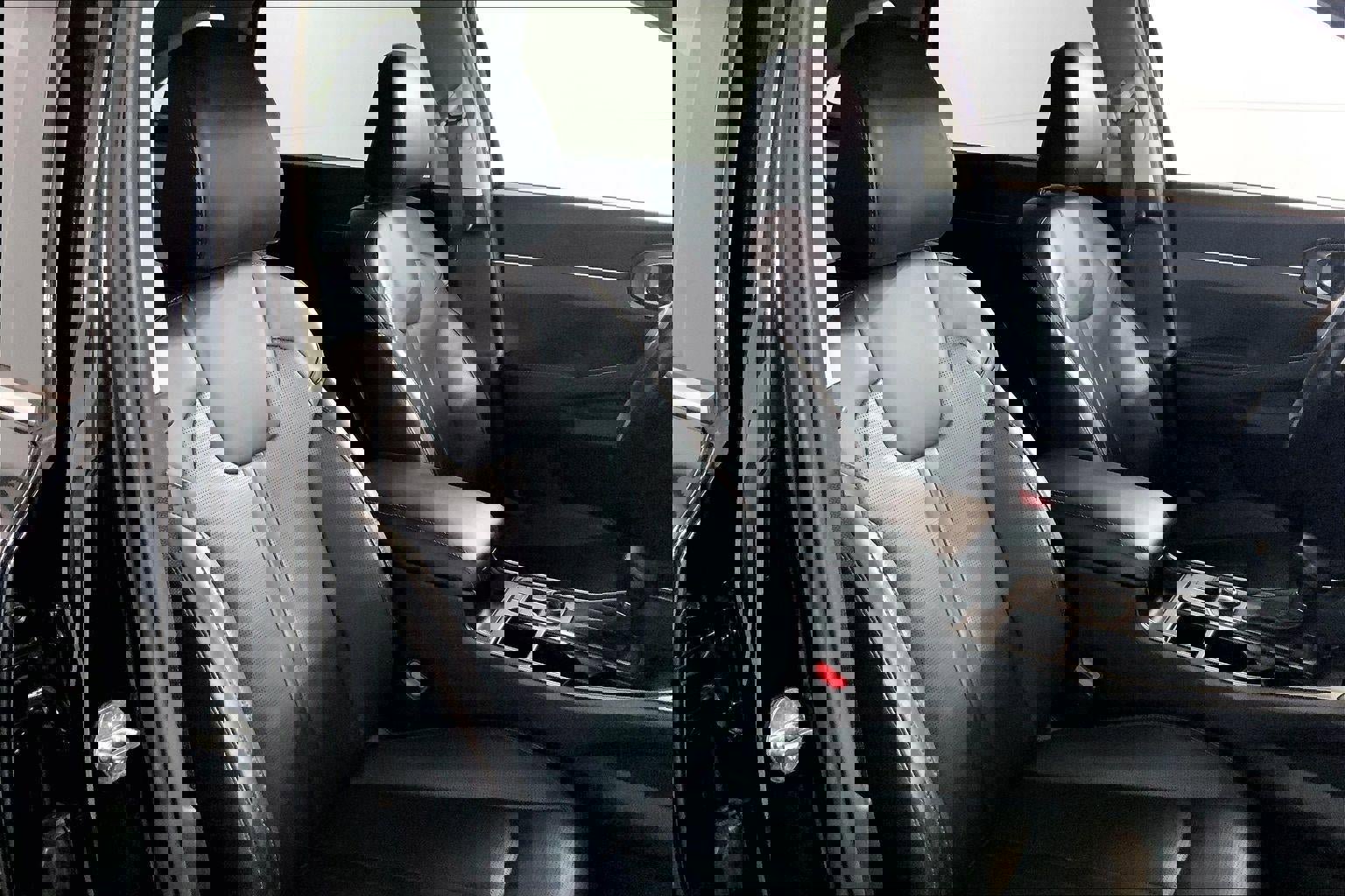 Certified 2024 Kia Sorento S image 7