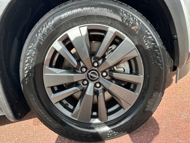 Used 2024 Nissan Pathfinder S image 31