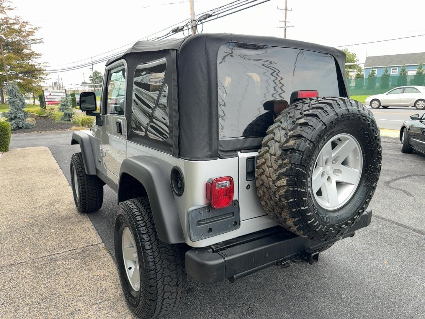 Used 2005 Jeep Wrangler Rubicon AWD/4WD image 4
