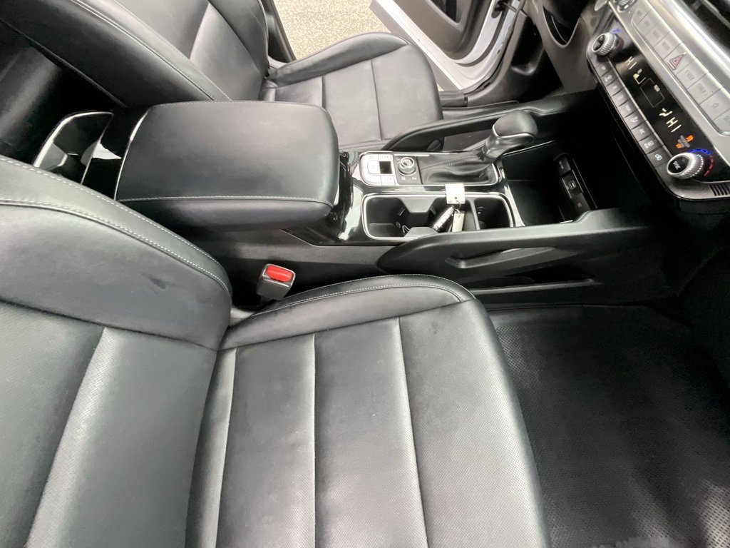 Used 2022 Kia Telluride LX image 36