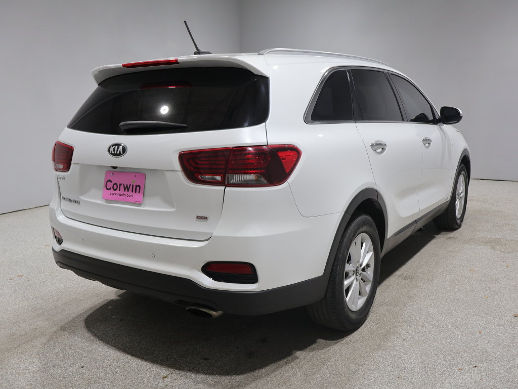 Used 2020 Kia Sorento LX w/ LX I4 Convenience Package AWD/4WD image 2