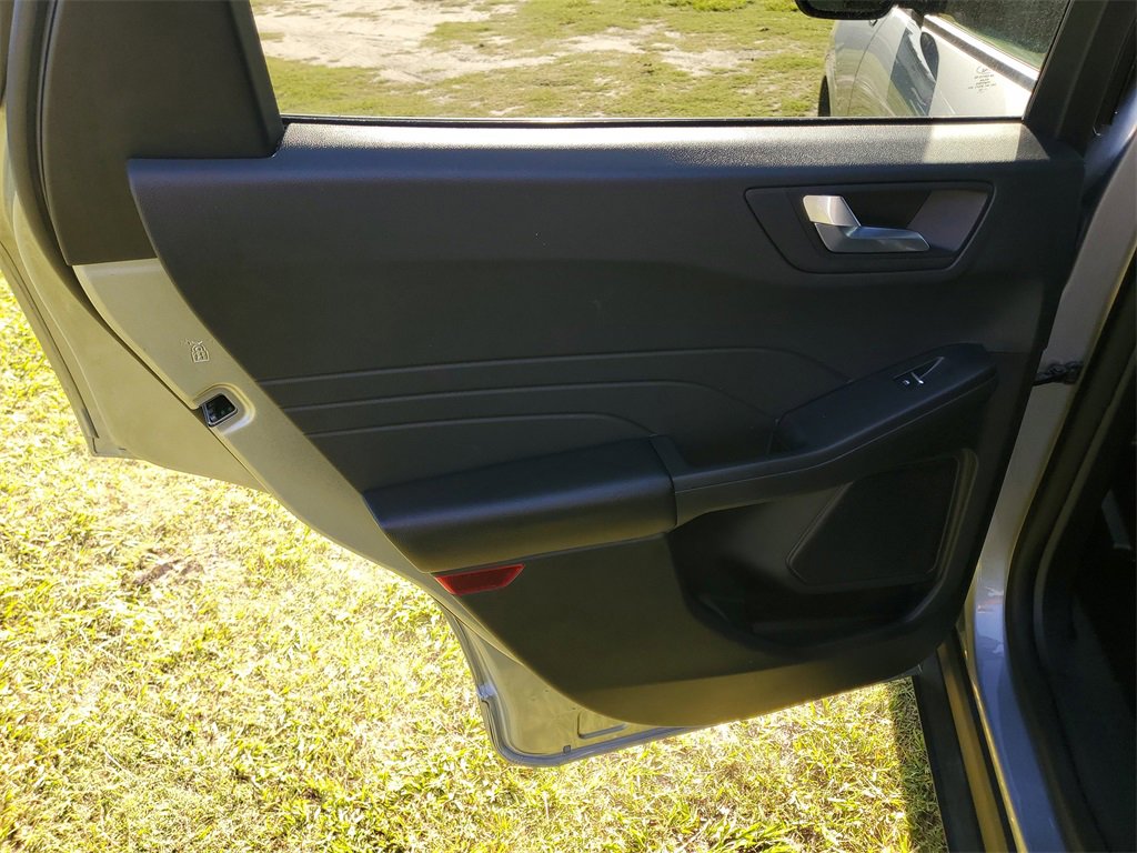 Used 2023 Ford Escape ST-Line image 30