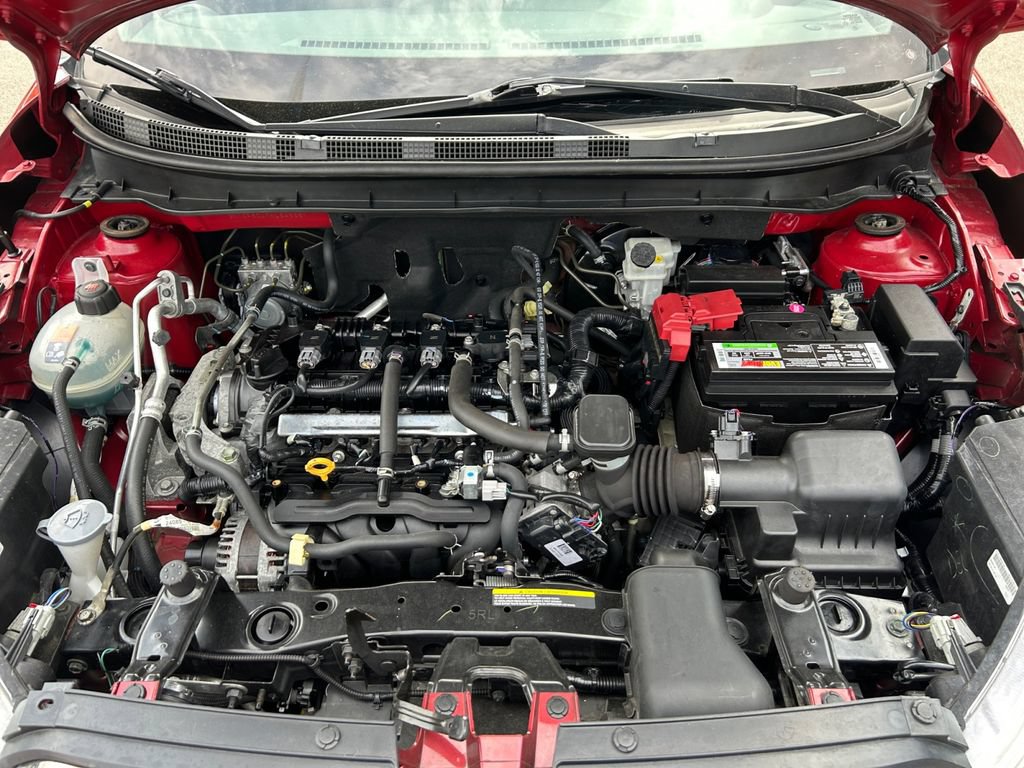 Used 2019 Nissan Kicks SR w/ SR Premium Package FWD image 29
