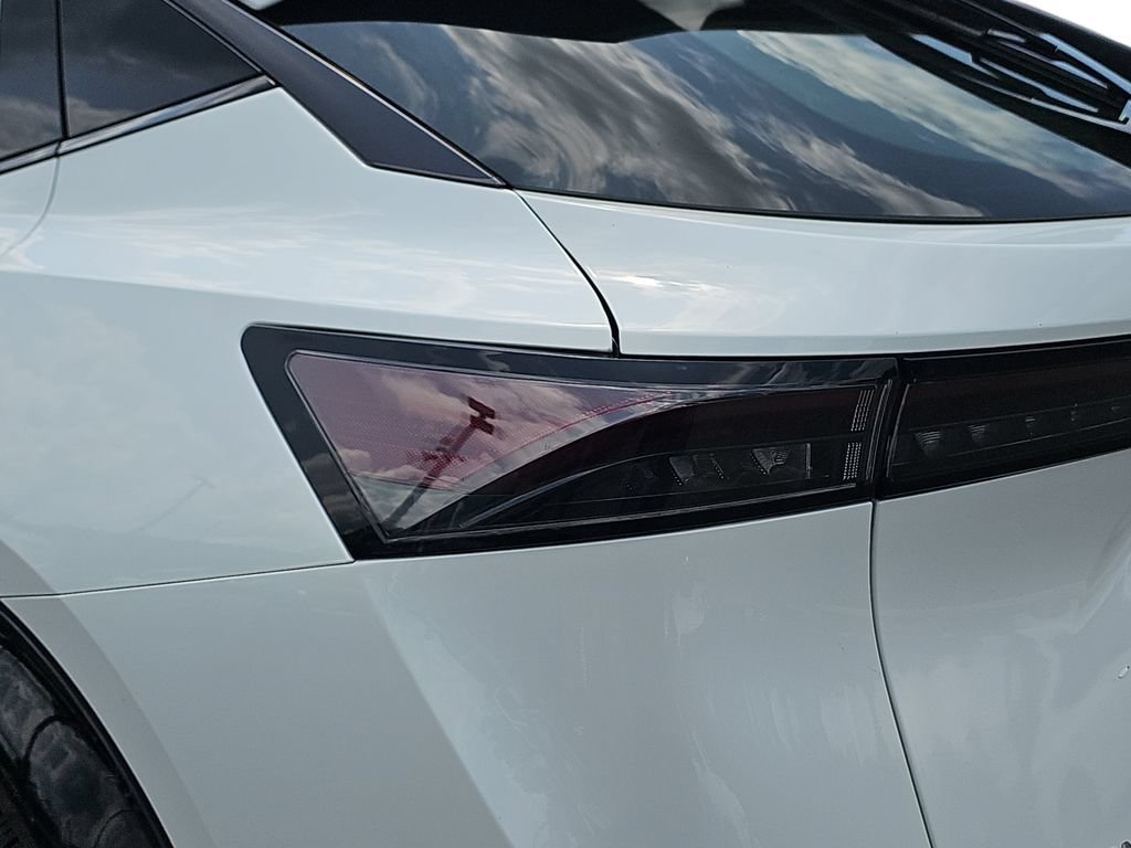Used 2024 Nissan Ariya AWD image 33
