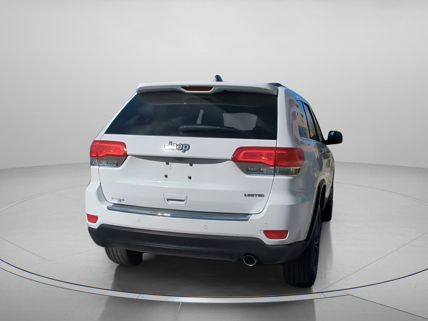 Used 2018 Jeep Grand Cherokee Limited image 24