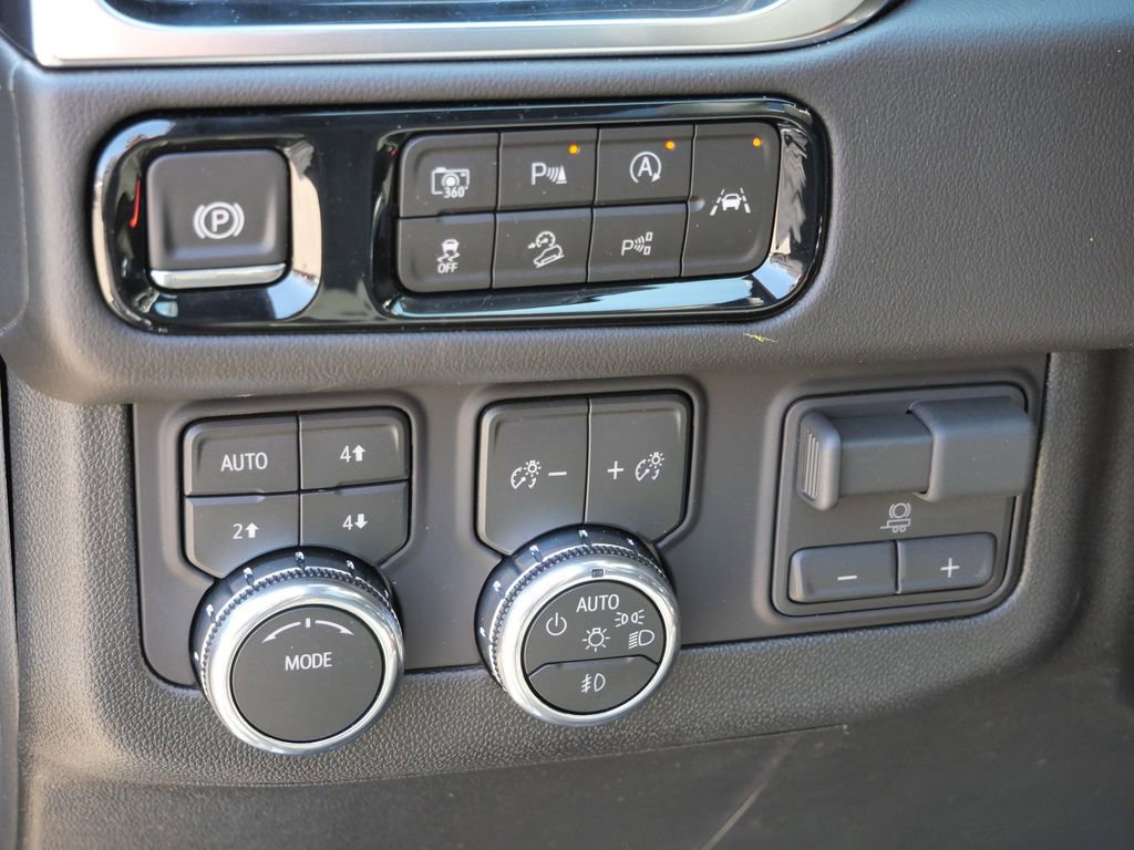 New 2026 GMC Yukon Elevation image 47