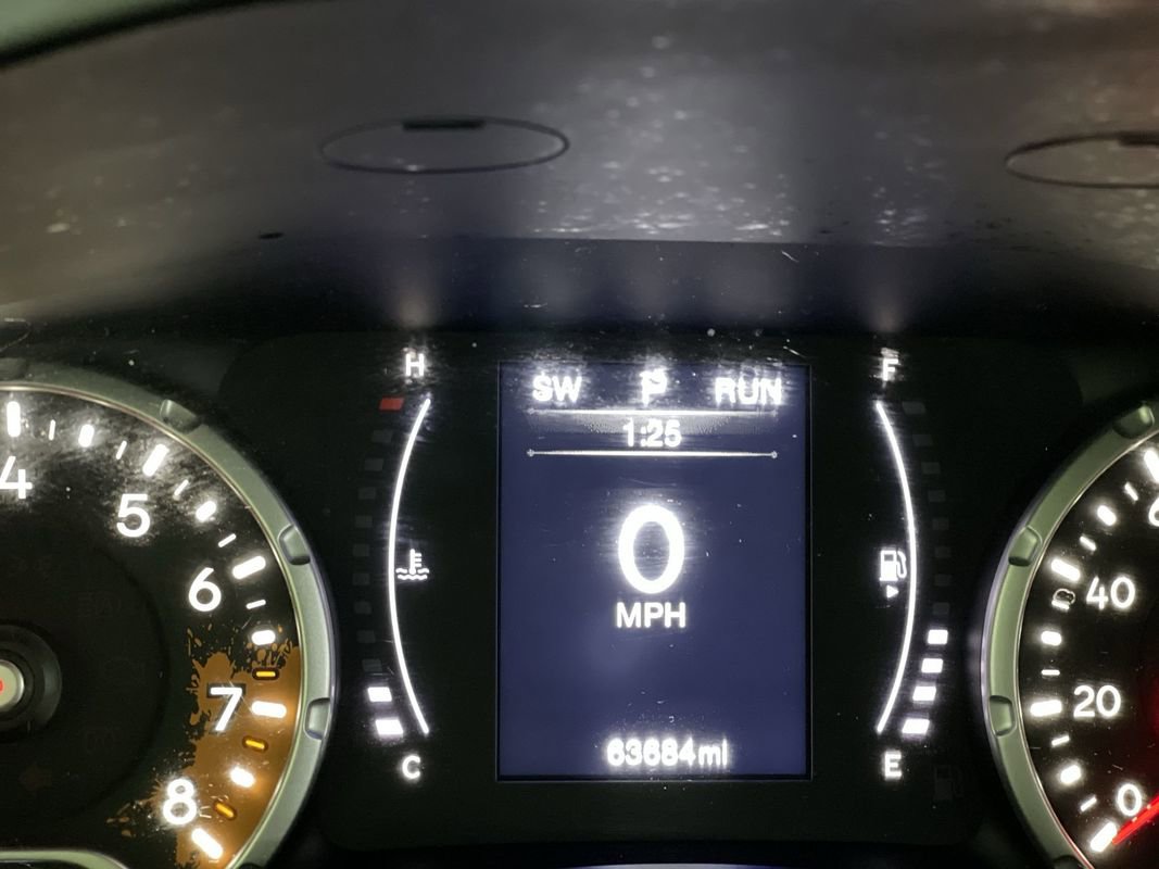 Used 2018 Jeep Renegade Latitude image 18