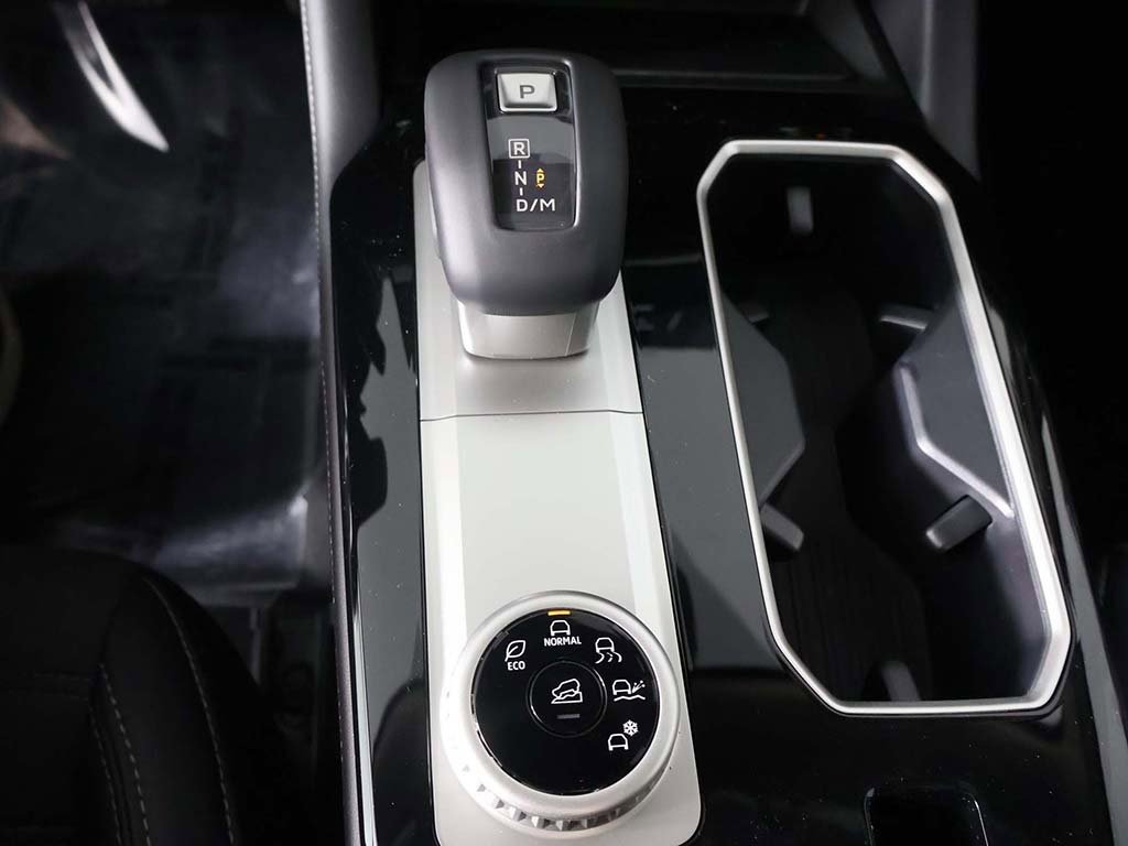 New 2025 Mitsubishi Outlander SE image 52