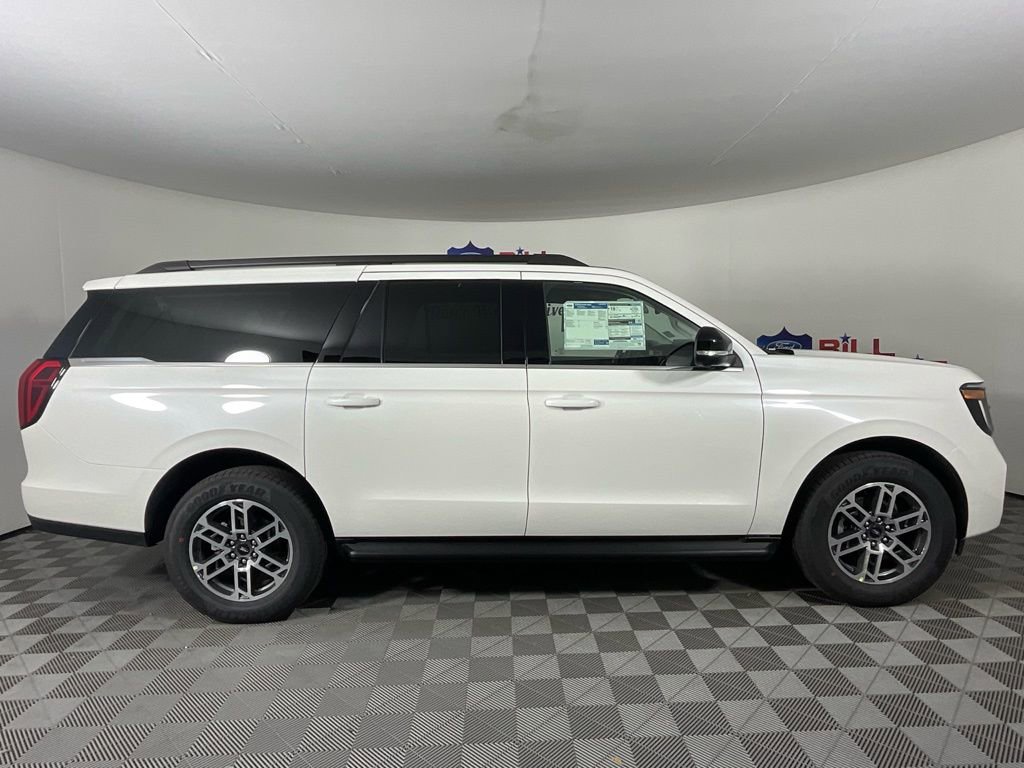 New 2026 Ford Expedition Max Active RWD image 2