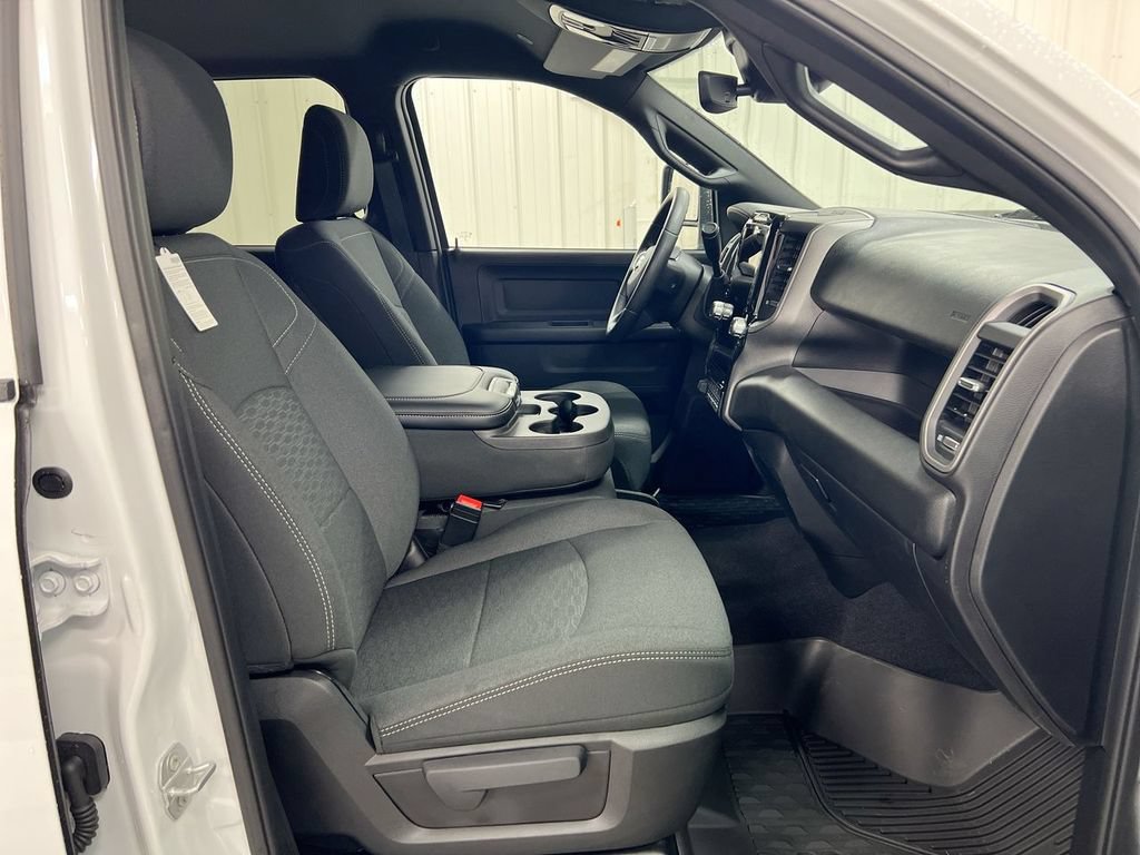 New 2026 RAM 3500 Tradesman AWD/4WD image 17
