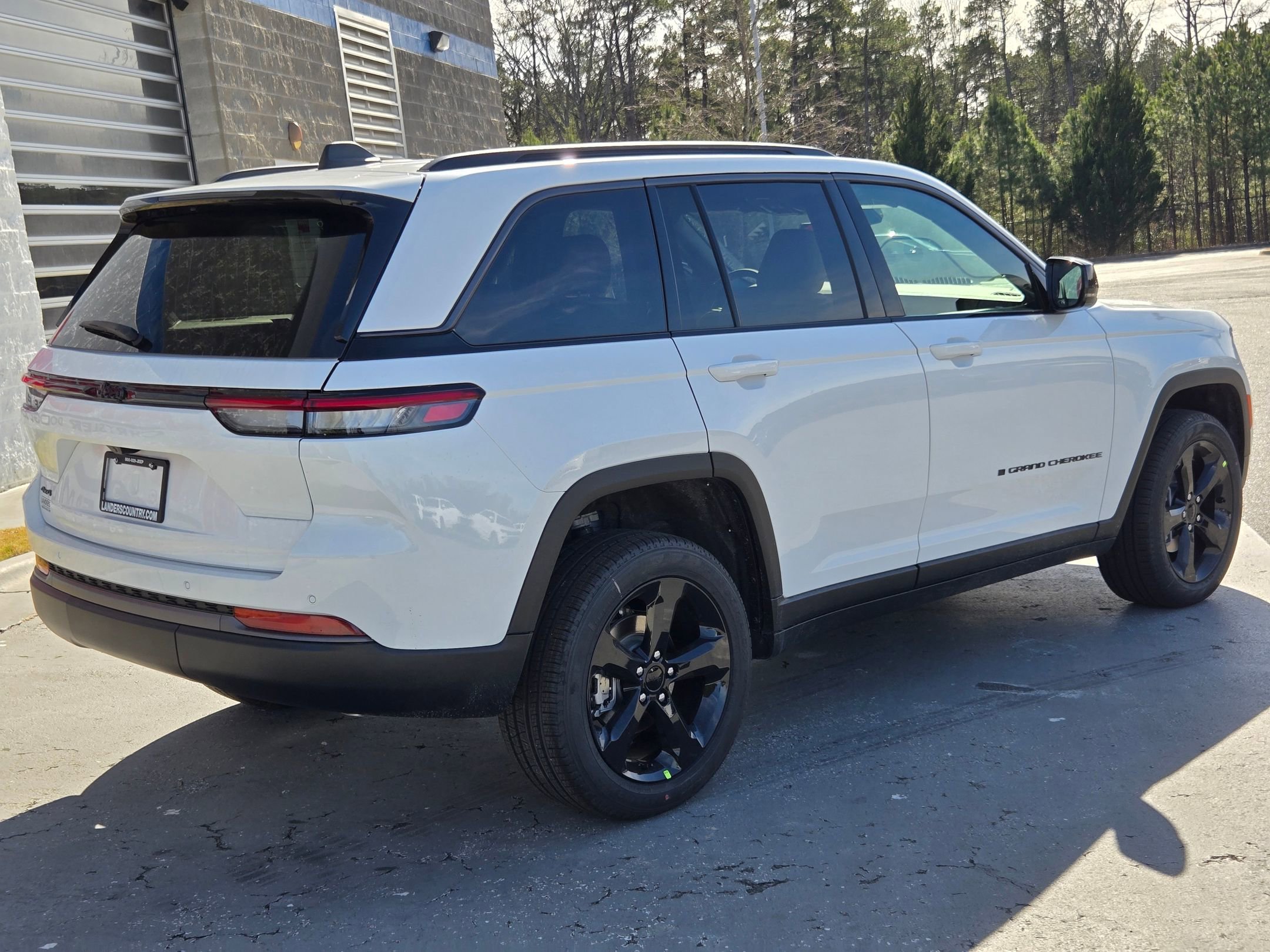 New 2026 Jeep Grand Cherokee Limited w/ Limited Altitude Package image 7