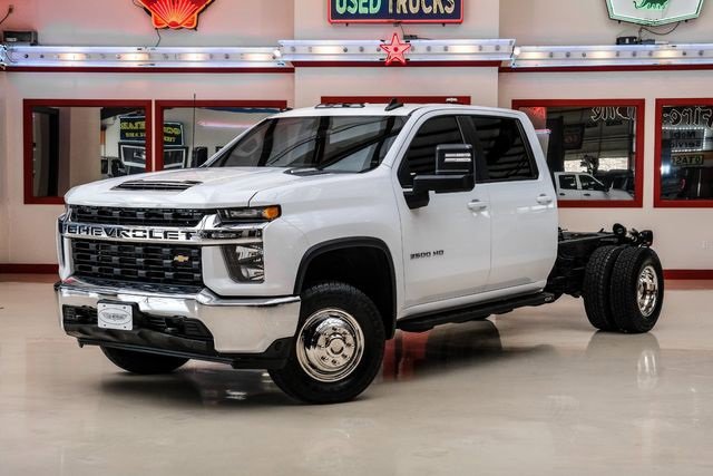 Used 2021 Chevrolet Silverado 3500 LT image 2