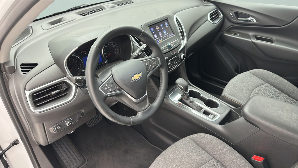 Used 2023 Chevrolet Equinox LT FWD image 11
