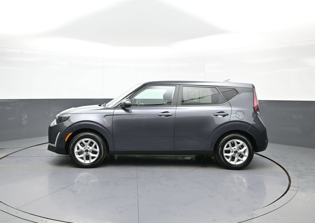 Certified 2025 Kia Soul S FWD image 9