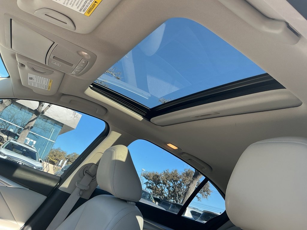 Used 2021 INFINITI Q50 Luxe w/ Seat & Sound Package image 27