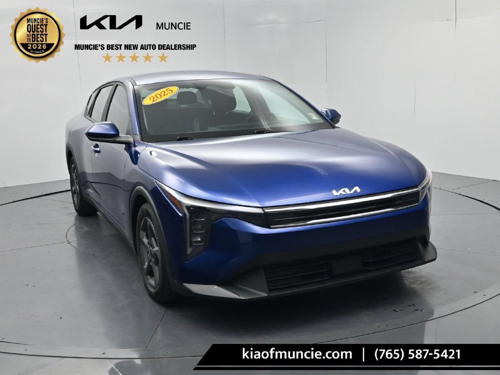 Certified 2025 Kia K4 FWD image 2