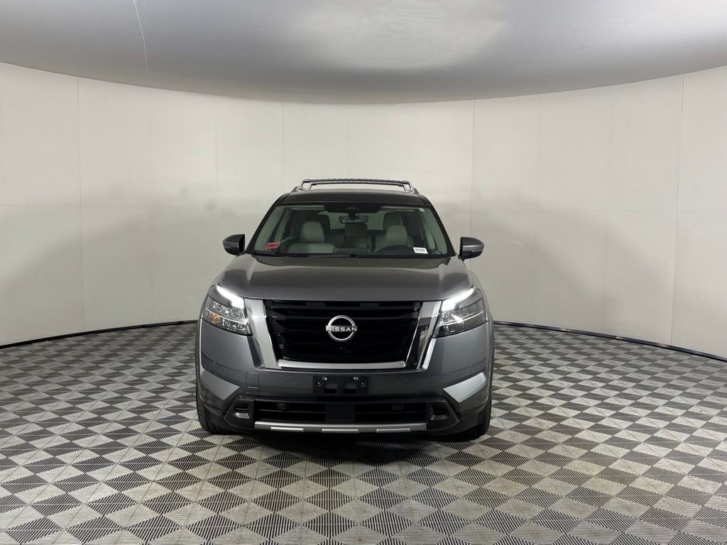 Used 2023 Nissan Pathfinder SL image 7
