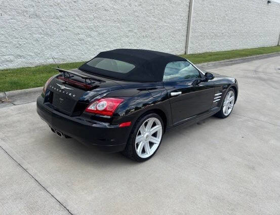 Used 2005 Chrysler Crossfire Limited image 24