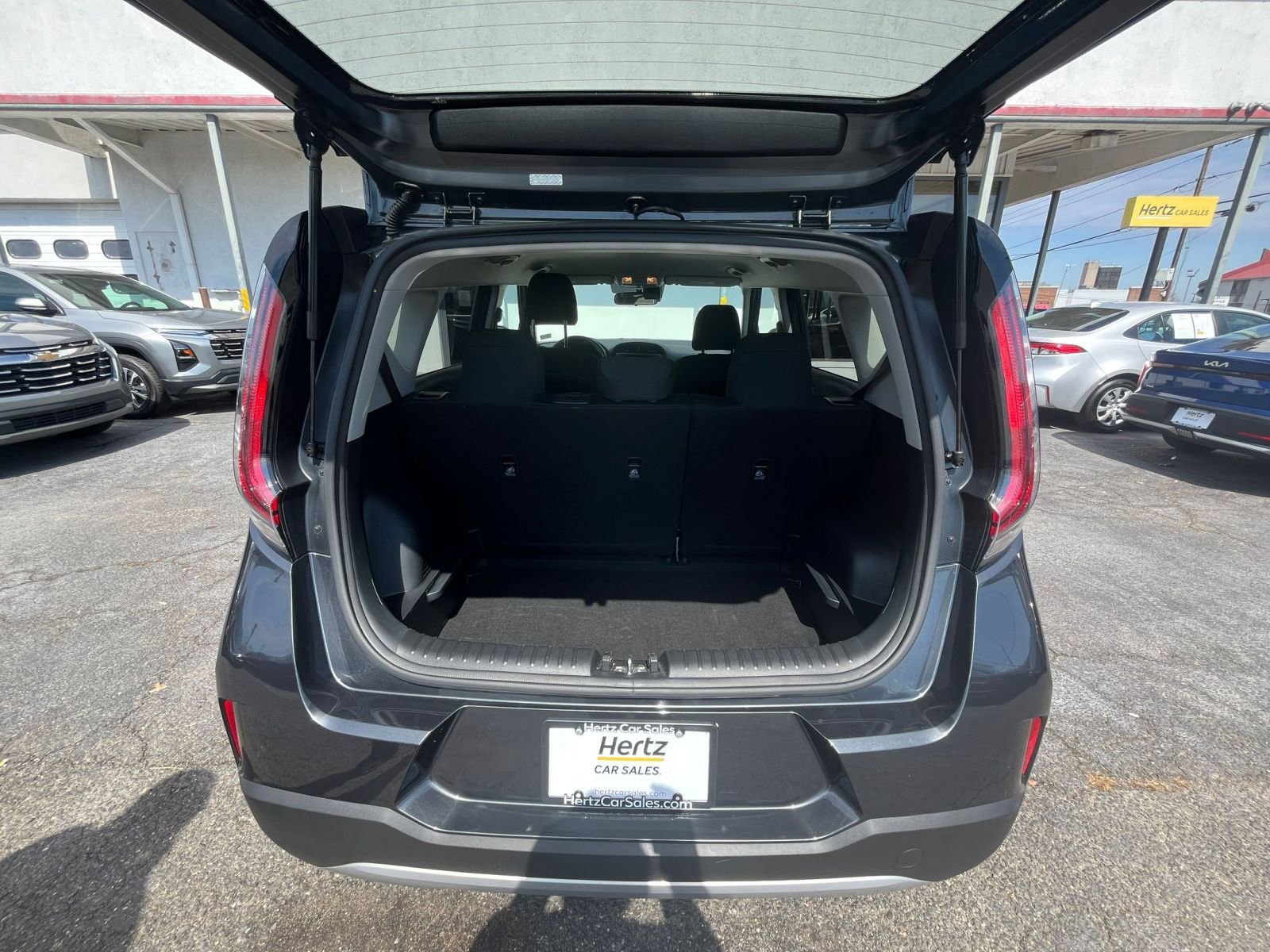Used 2025 Kia Soul LX w/ LX Technology Package image 29