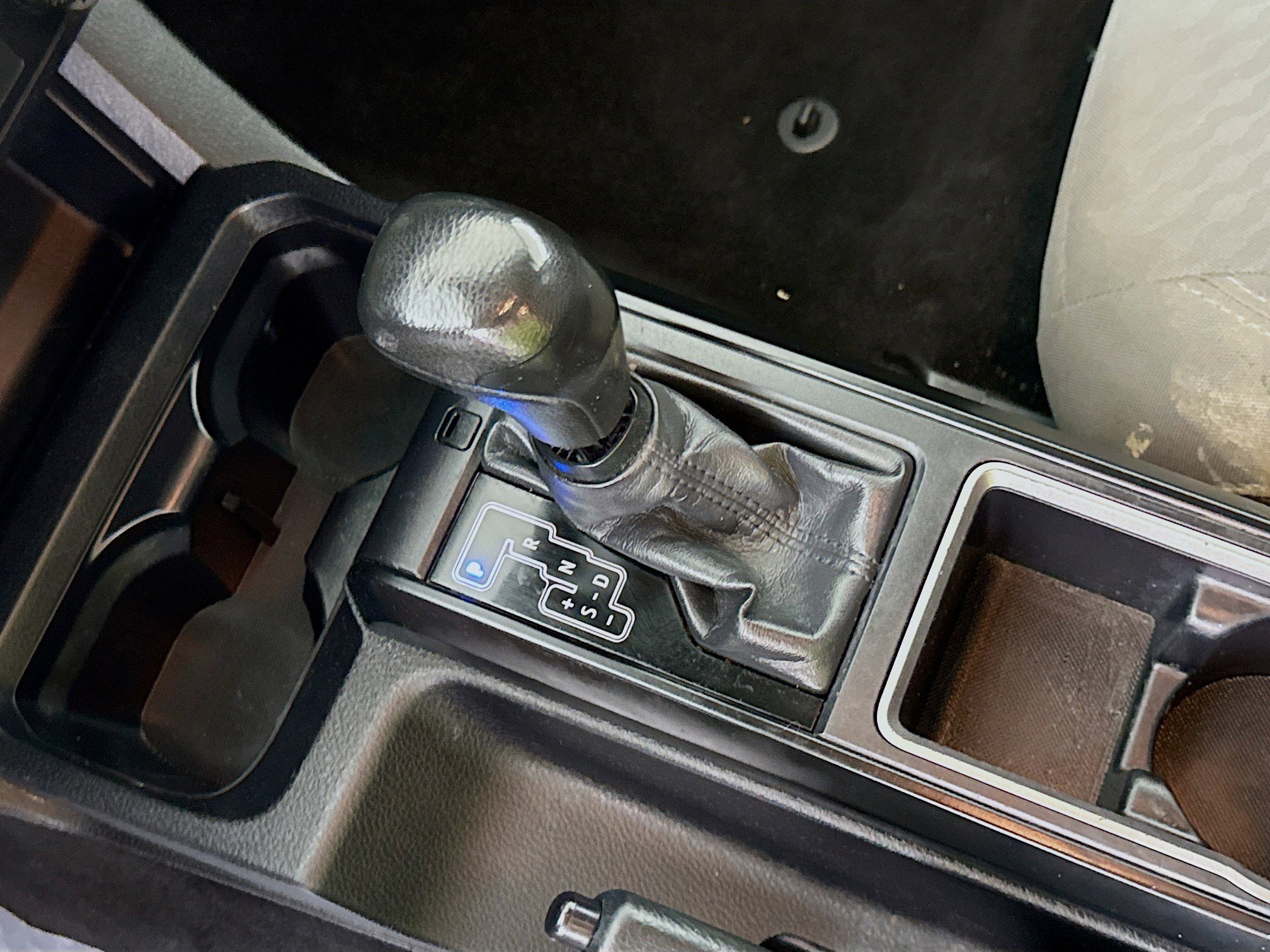 Used 2020 Toyota Tacoma SR image 20