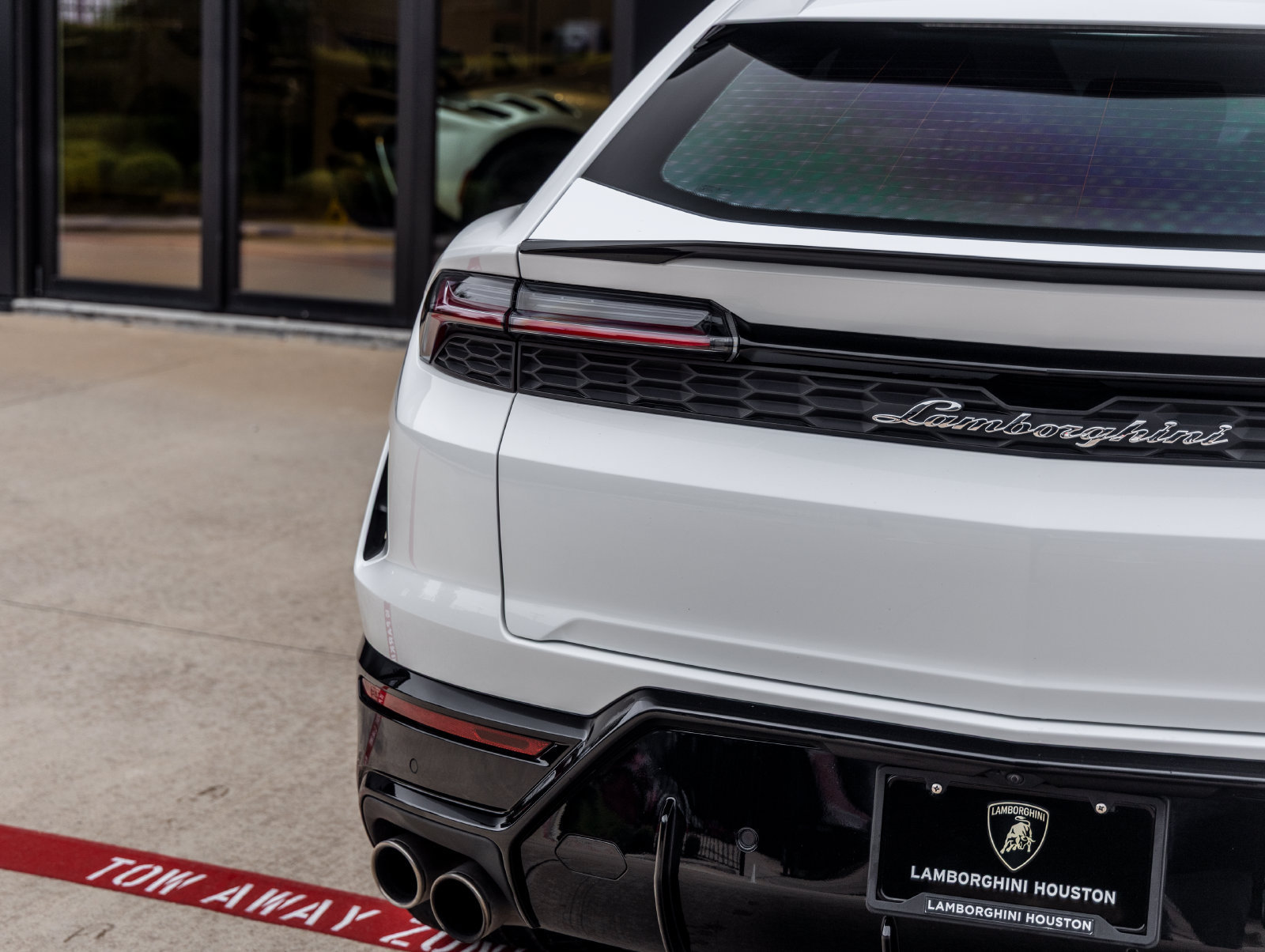 Used 2025 Lamborghini Urus S AWD/4WD image 11