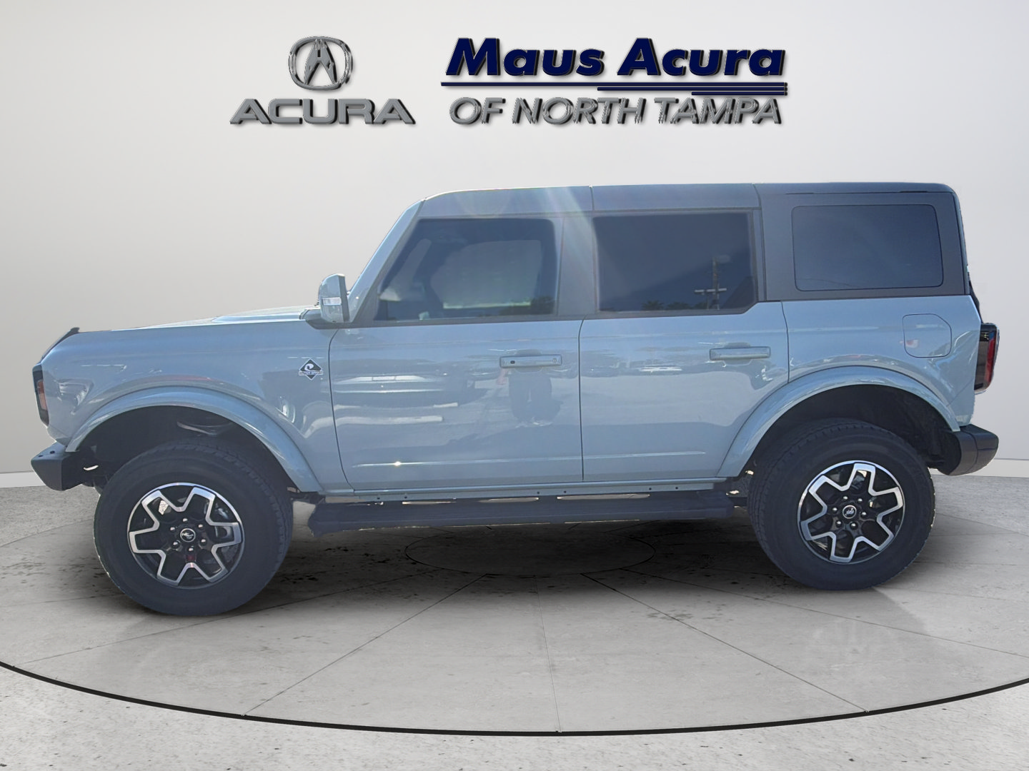 Used 2024 Ford Bronco Outer Banks AWD/4WD image 6