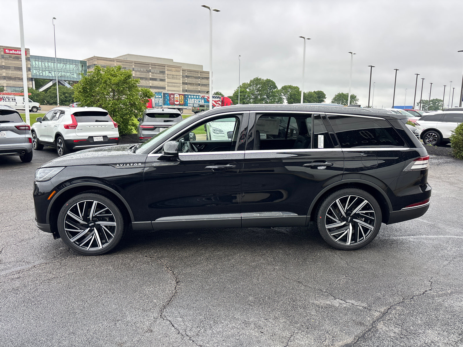 New 2026 Lincoln Aviator Reserve AWD/4WD image 4