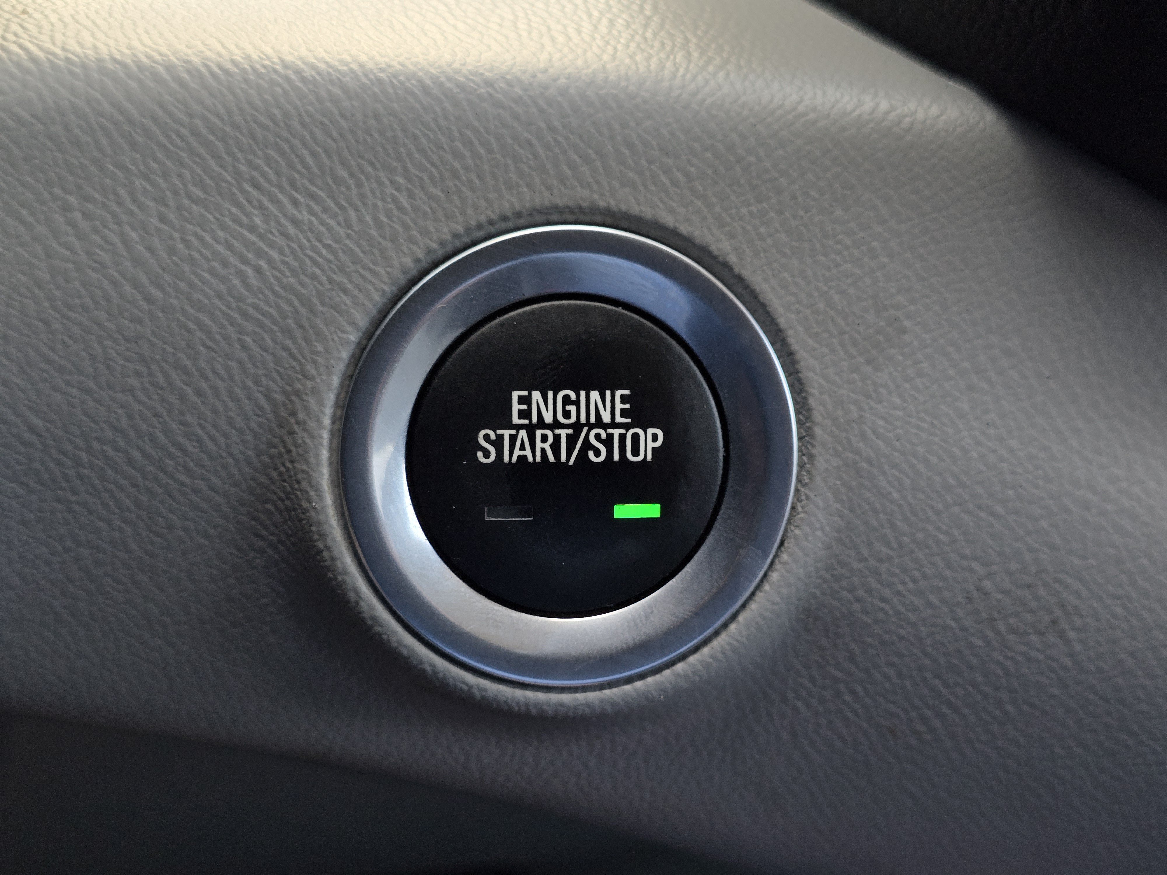 Used 2024 GMC Terrain SLT AWD/4WD image 20