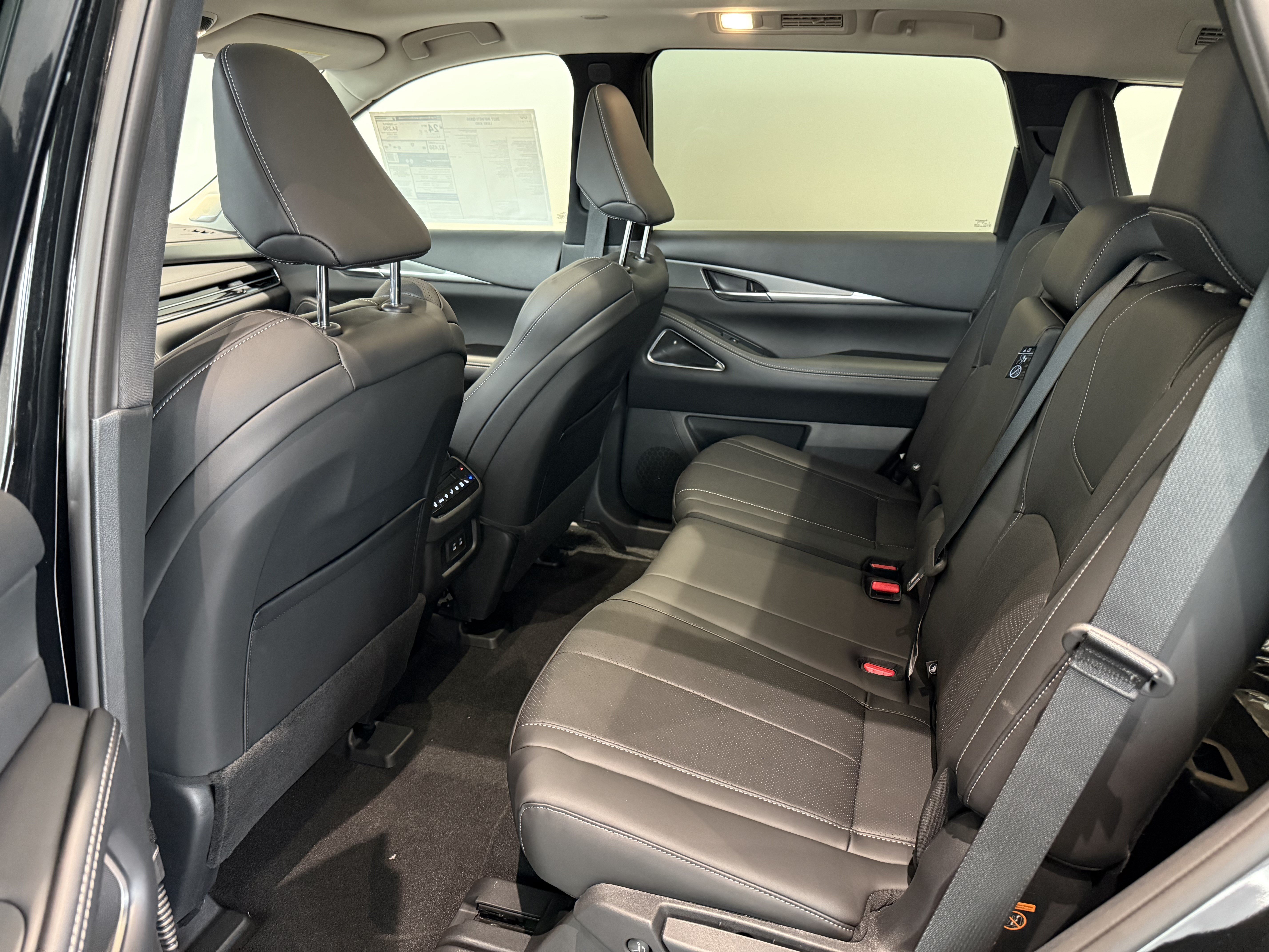 New 2027 INFINITI QX60 Luxe w/ Cargo Package AWD/4WD image 11