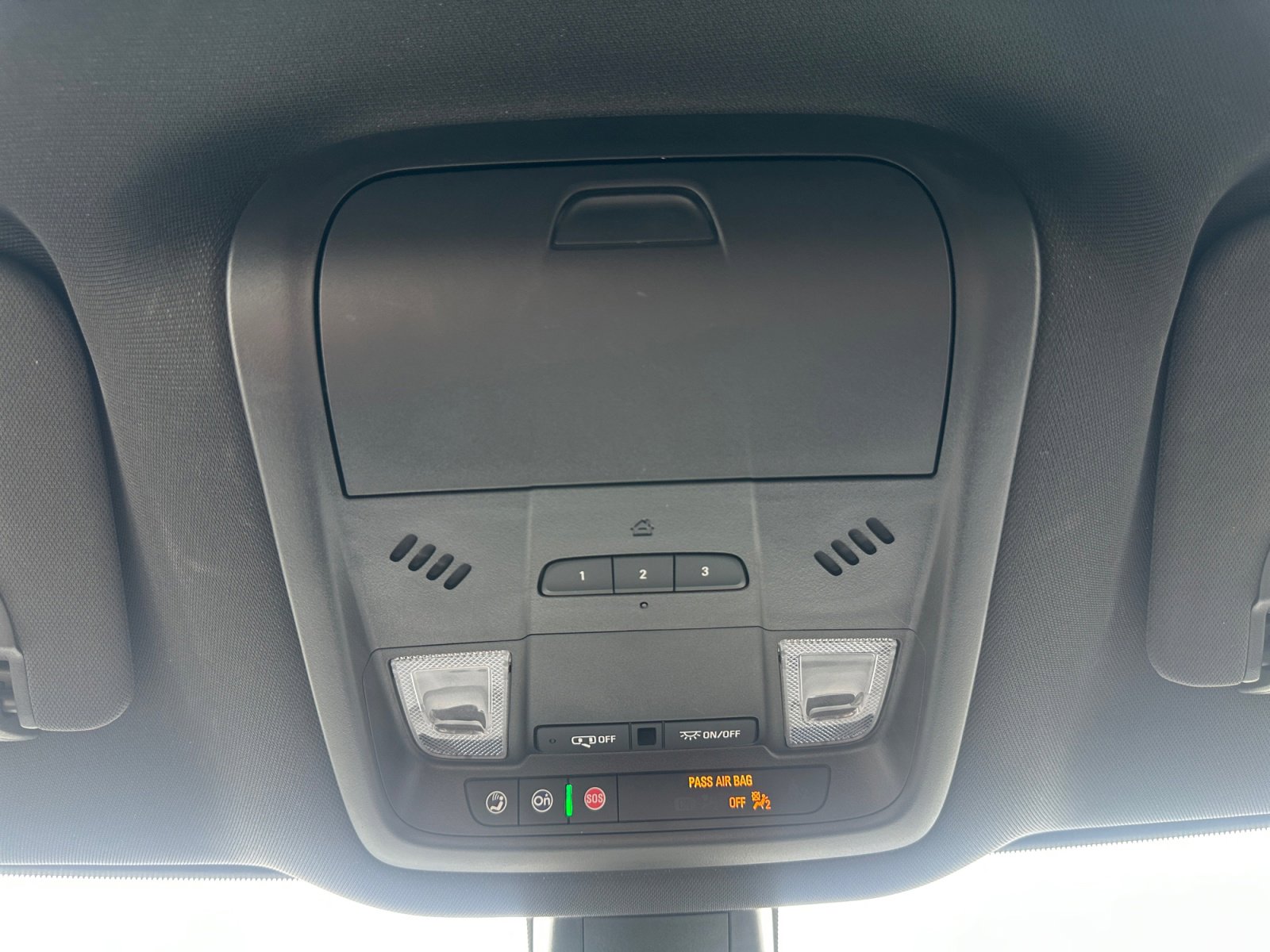 Used 2024 Buick Enclave Premium image 19