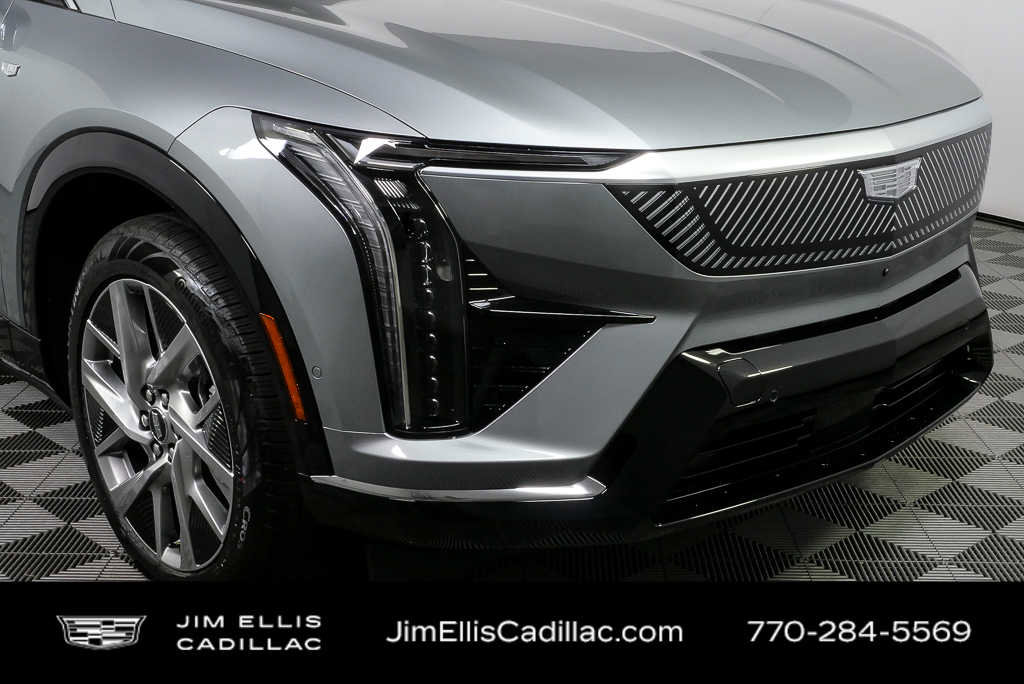 New 2026 Cadillac Optiq Luxury 2 RWD image 38